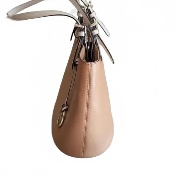 NWOT MICHAEL KORS Camel/Tan Jet Set Medium Tote w/6 pockets - Picture 3 of 9